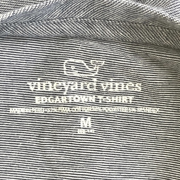 Awesome Vineyard Vines t-shirt! - Picture 6 of 6